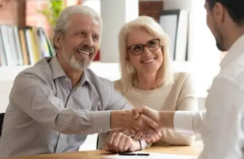 <img alt="" src="/images/f/9/6/6/8/f9668a8646841ed167a3d3033de838e93418d92c-6-makler-in-ausnahmesituation.webp?altText" />